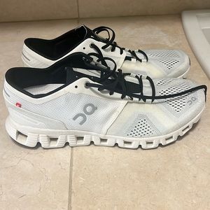On Cloud Men’s Cloud X Running Shoe